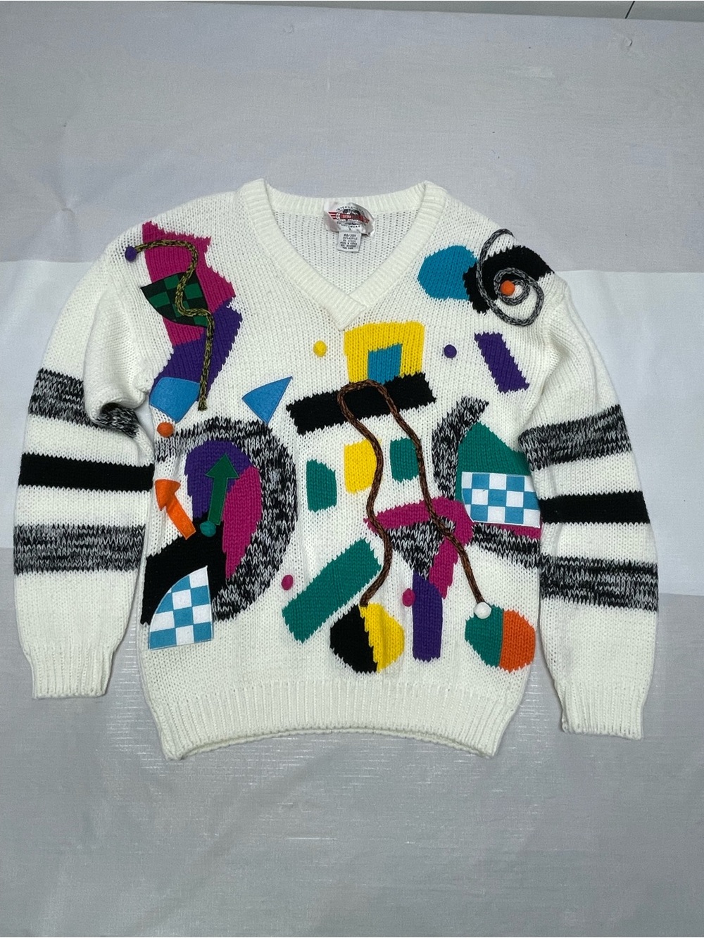 White Abstract Multicolor V-Neck Sweater Sz:40/20w